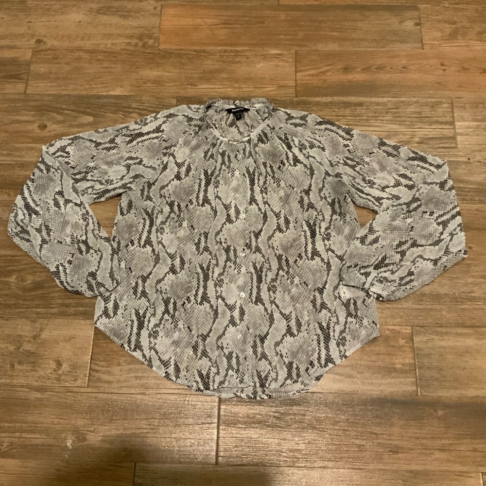 Express Women Snake Print XS Gray Long Sleeve Blouse-button down-ruffle neck